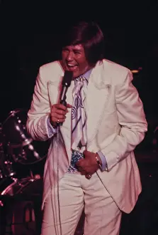 Huty34815 Prints: Wayne Newton Plays The Frontier On The Las Vegas Strip