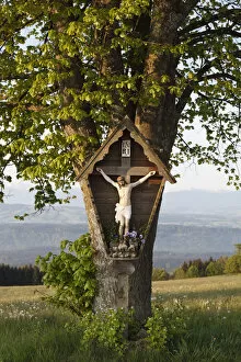 Wayside crucifix, Hohenpeissenberg, Pfaffenwinkel, Upper Bavaria, Bavaria, Germany, Europe