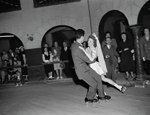 Unusual Prints: Wedding On Skates