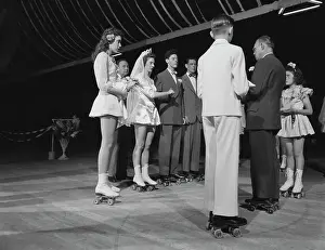Unusual Prints: Wedding On Skates