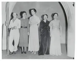 Wellesley Prints: Wellesley College Girls