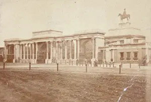 18301, Black Prints: Wellington Arch