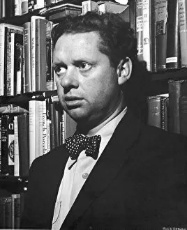 Images Dated 8th March 2018: Welsh Poet Dylan Thomas