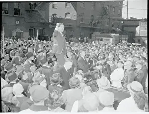 Willkie Prints: Wendell Willkie Waving to Crowds