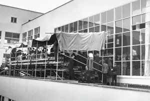 Huty32806 Prints: West Germans Watch Opening Of Parliament, 1949
