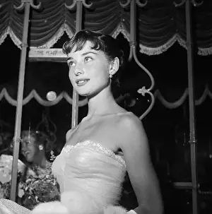 Prints of UNITED STATES - SEPTEMBER 14: September 14, 1953, California, Westwood, Audrey Hepburn atteding a benefit premiere of Roman Holiday. (Photo by Earl leaf/Michael Ochs Archives/Getty Images) Elegance Personified – A Classic Art Print Collection: Westwood, Audrey Hepburn