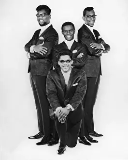 Acr071601001 Unsung Prints: The Whispers Early Portrait