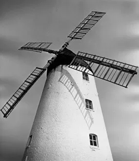 Traditional Windmills Gallery: White Windmill