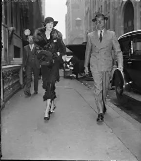 Designer Prints: Whitneys at Vanderbilt Custody Hearing