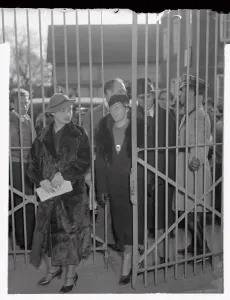 Flemington Prints: Wife of Bruno Richard Hauptman Entering Court Gate