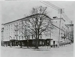 Lodgings Prints: Willard Hotel