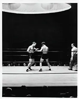William Gargan Robert Taylor In The Crowd Roars