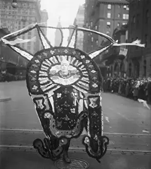 Strange Prints: William Murphy in Mummers Parade