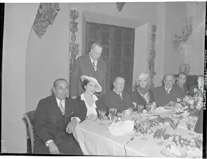 Mayer Prints: William Randolph Hearst and Guests at Dinner Table