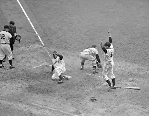 Willie Mays Prints: Willie Mays and Alvin Dark in Baseball Action