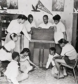 Willie Mays's Family Listening to Him Playing on Radio