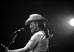 Willie Nelson Performing