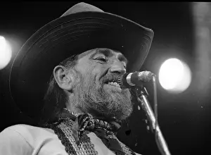 Willie Nelson Performing