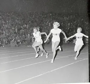 Wilma Rudolph Grabbing Baton