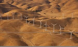 Images Dated 22nd June 2016: Wind generators in the landscape of the Altamira Pass, California