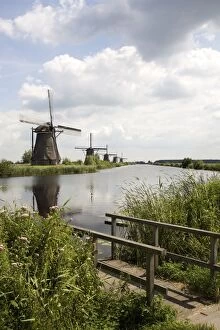 Images Dated 3rd August 2007: Windmills of Kinderdijk, Netherlands