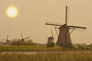 Images Dated 21st May 2012: Windmills at sunset in Kinderdijk, Netherlands