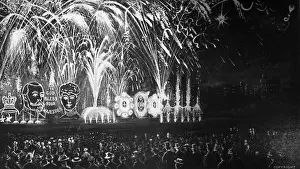 England Royalty Black Prints: Windsor Fireworks