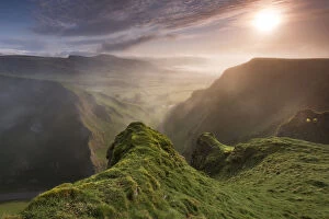 Images Dated 19th April 2018: Winnats Pass and Hope valley sunrise, English Peak District. UK