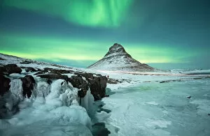 Pete Lomchid Landscape Photography Collection: winter kirkjufell aurora