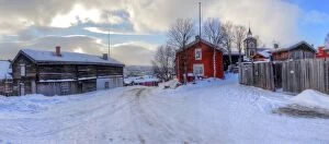 Images Dated 1st February 2014: Winter snow covered Roros panorama