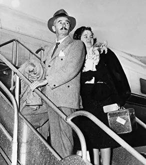Memphis Prints: Wm. Faulkner W/Daughter Boarding Plane