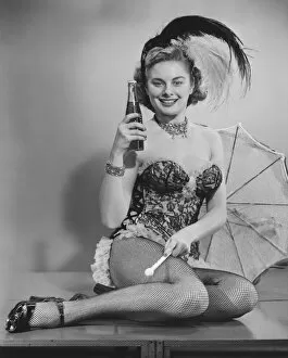 Easy Retouch Gallery: Woman in corsets and fancy hat posing in studio (B&W), portrait