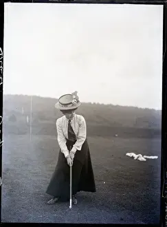 Putting Prints: Woman Golfer Putting, Circa 1900