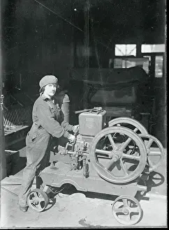 Portland Prints: Woman Machinist in 1917