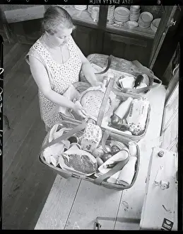Lunch Prints: Woman Packing Picnic Lunch at Hubbard House
