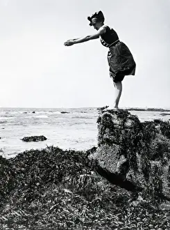 1910s Style Prints: Woman Posed To Dive