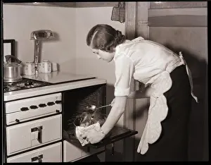Baking Prints: Woman Roasting a Turkey