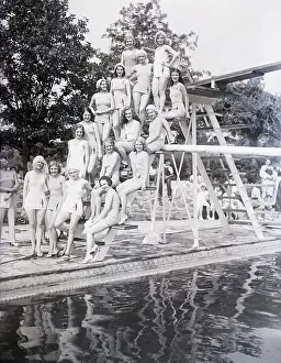Club Prints: Women In Bathing Suits, Pyramid Formatio