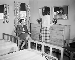 Silver Spring Prints: Women in Converted War Housing