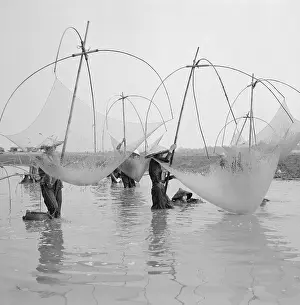 Vientiane Prints: Women Fishing for Food