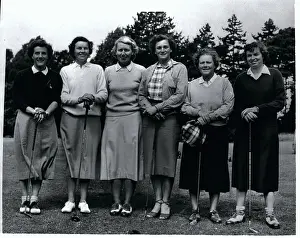 Sunningdale Prints: Women Golfers Standing with Their Clubs