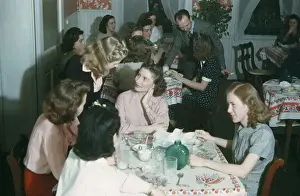 Women at Lunch in 1940