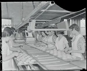 Cleveland Prints: Women Making Pretzels