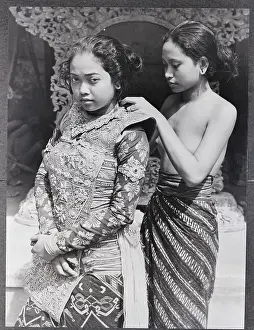 Collar Prints: Women Preparing For Ceremonial Dance
