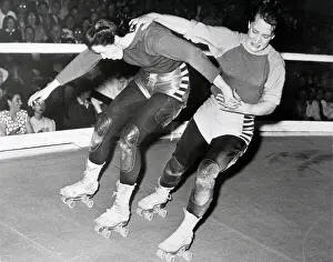 Derby Prints: Women In Roller Derby Struggle