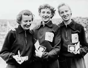 Helsinki Prints: Women Runners At 1952 Olympics