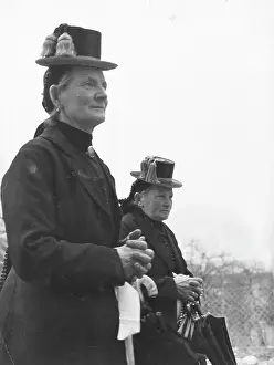 Headgear Prints: Women in Tyrolean costume