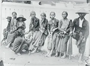 Java Prints: Women Waiting in Line