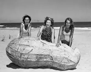 Women with World's Largest Peanut