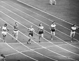 Melbourne Prints: Womens 100 Meter At Australia Olympics